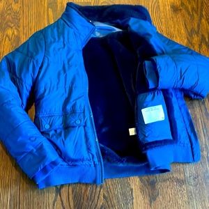 This is a puffy jacket with a soft and fluffy interior!